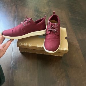 Toms Del Rey in Burgundy